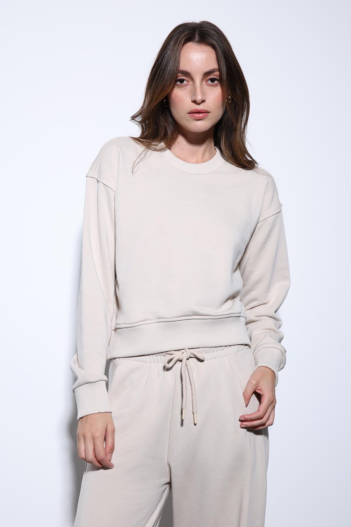 Antioch-Antioch Bej Basic Kadın Sweatshirt-Sweatshirt-3-Milagron.com