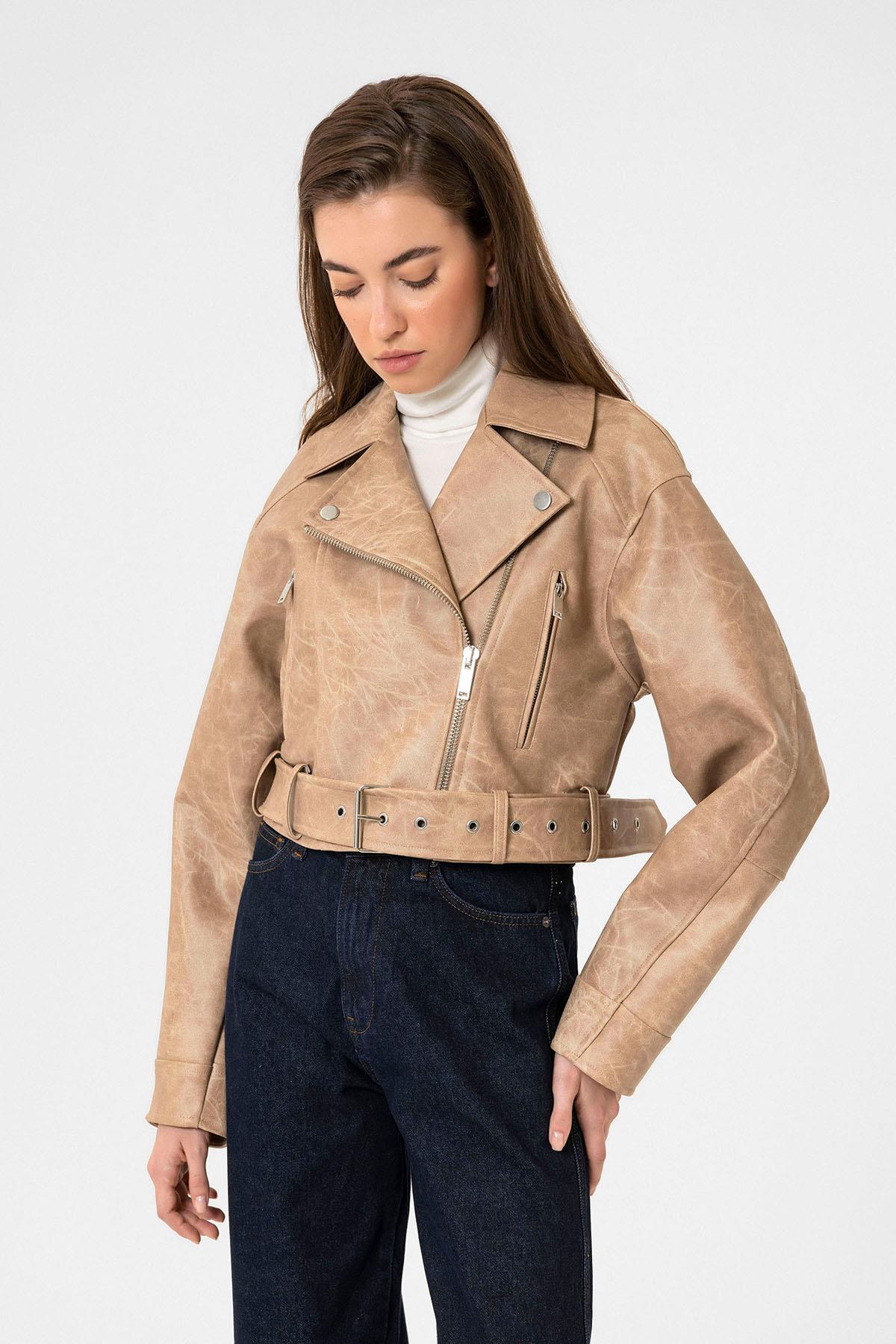 Antioch-Bej Kadın Suni Deri Crop Biker Ceket-Ceket-5-Milagron.com