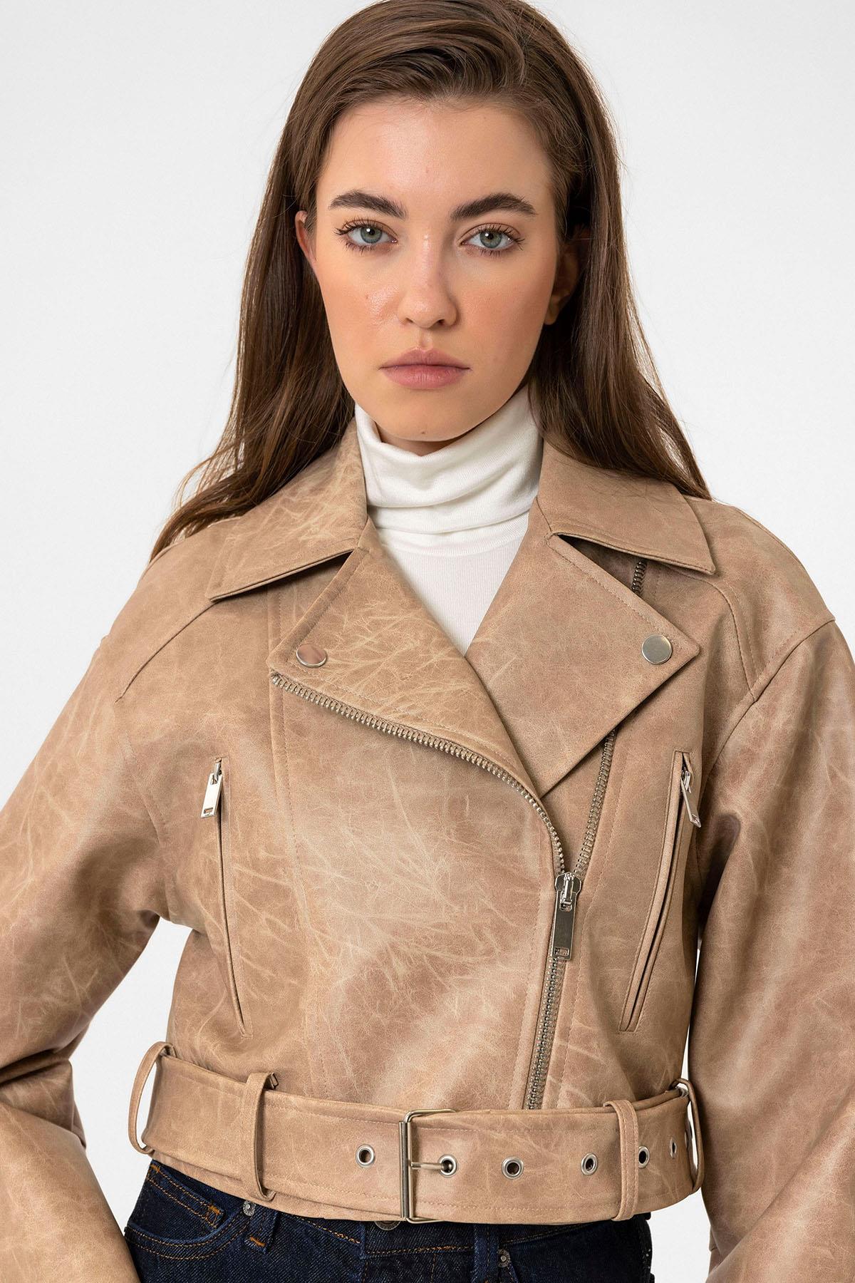 Antioch-Bej Kadın Suni Deri Crop Biker Ceket-Ceket-6-Milagron.com