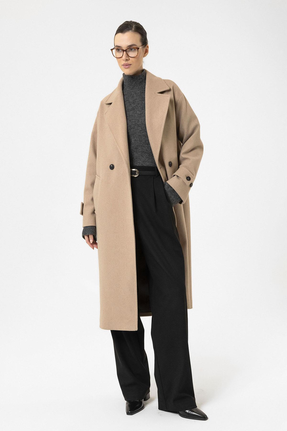 Antioch-Bej Kadın Yumuşak Dokulu Oversize Kruvaze Kaban-Kaban-4-Milagron.com