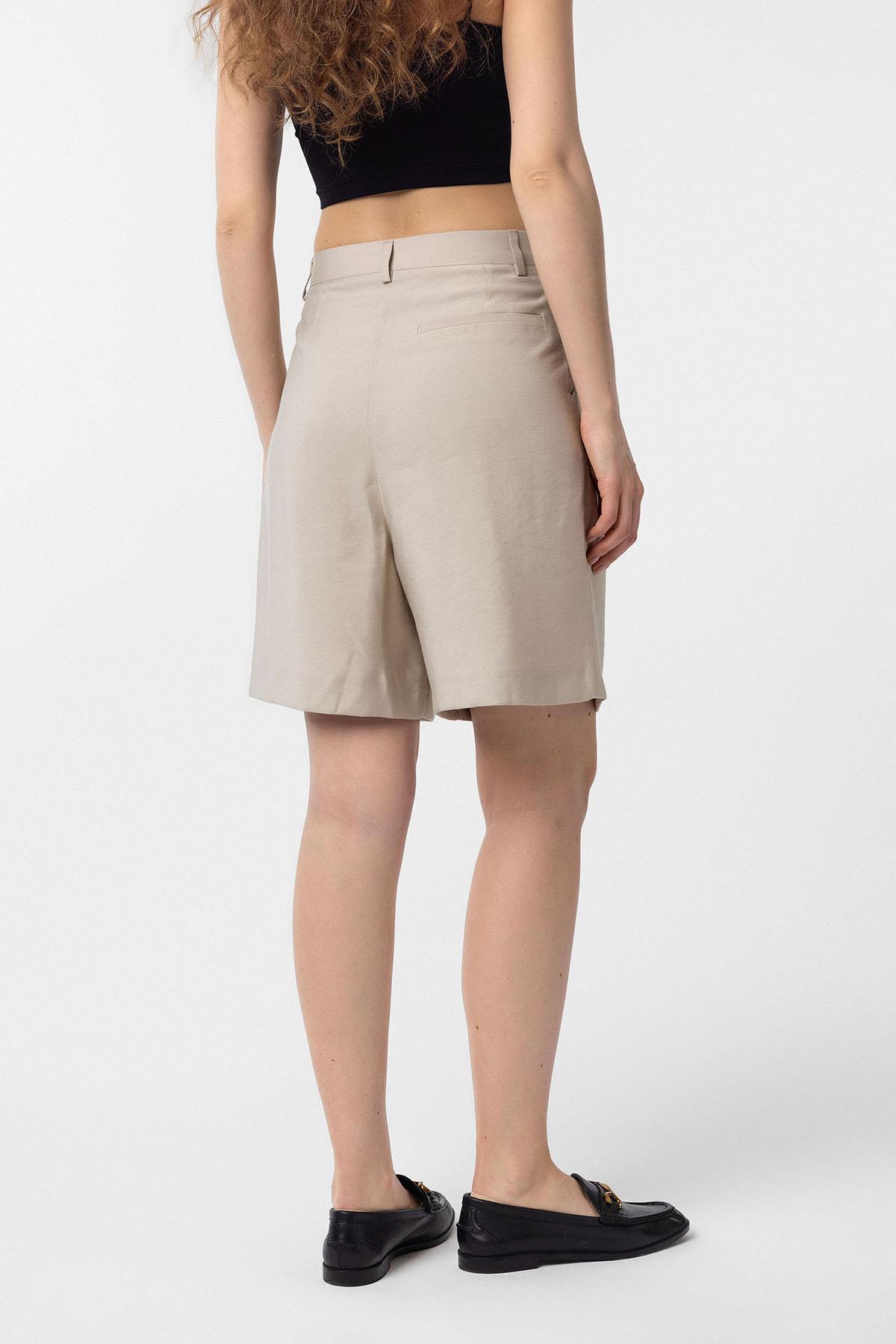 Antioch-Bej Pilili Kadın Bermuda Şort-Kumaş Pantolon-4-Milagron.com