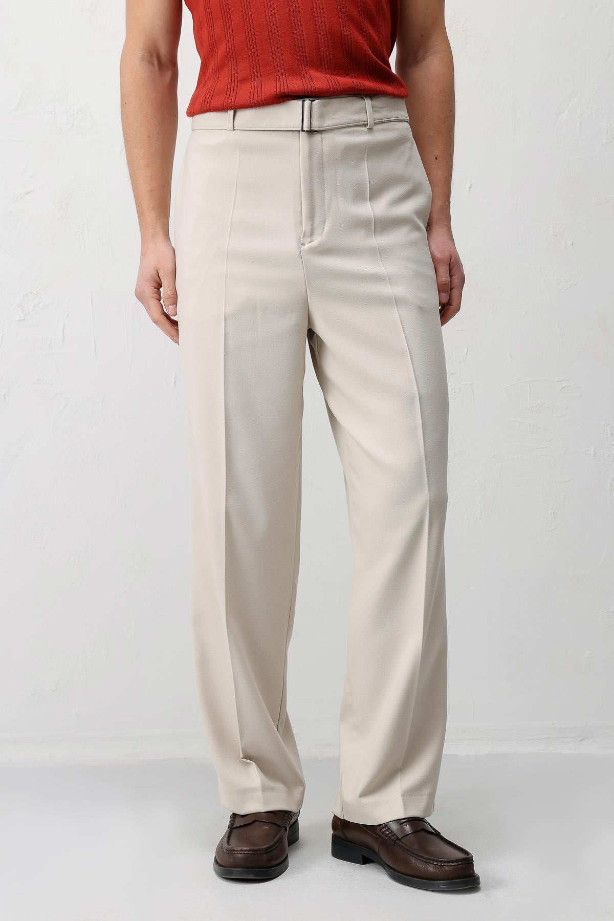 Antioch Bej Relaxed Fit Kemerli Erkek Pantolon