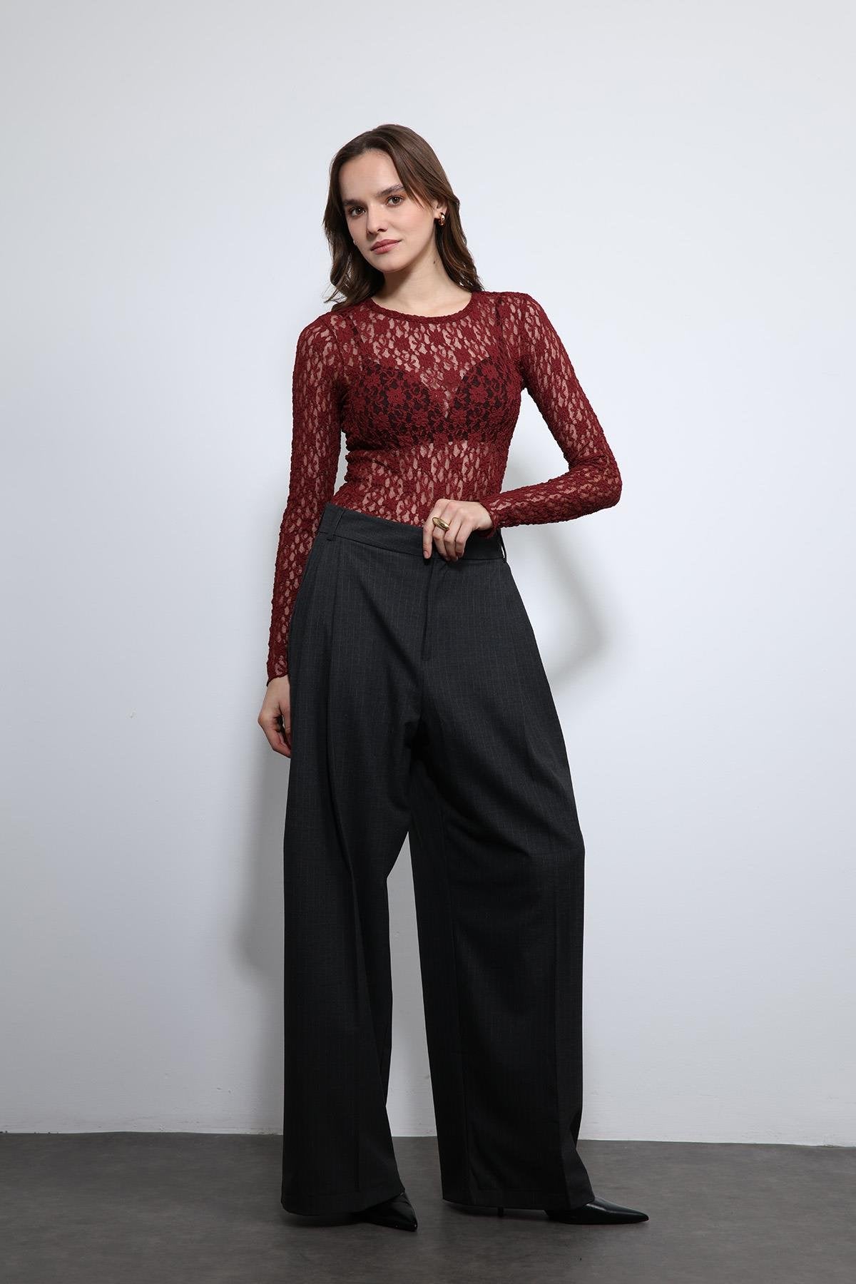 Antioch-Bordo Dantel Detaylı Transparan Bluz-Bluz-4-Milagron.com