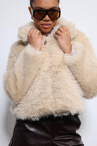 Antioch-Ekru Peluş Görünümlü Mont-Mont-4-Milagron.com