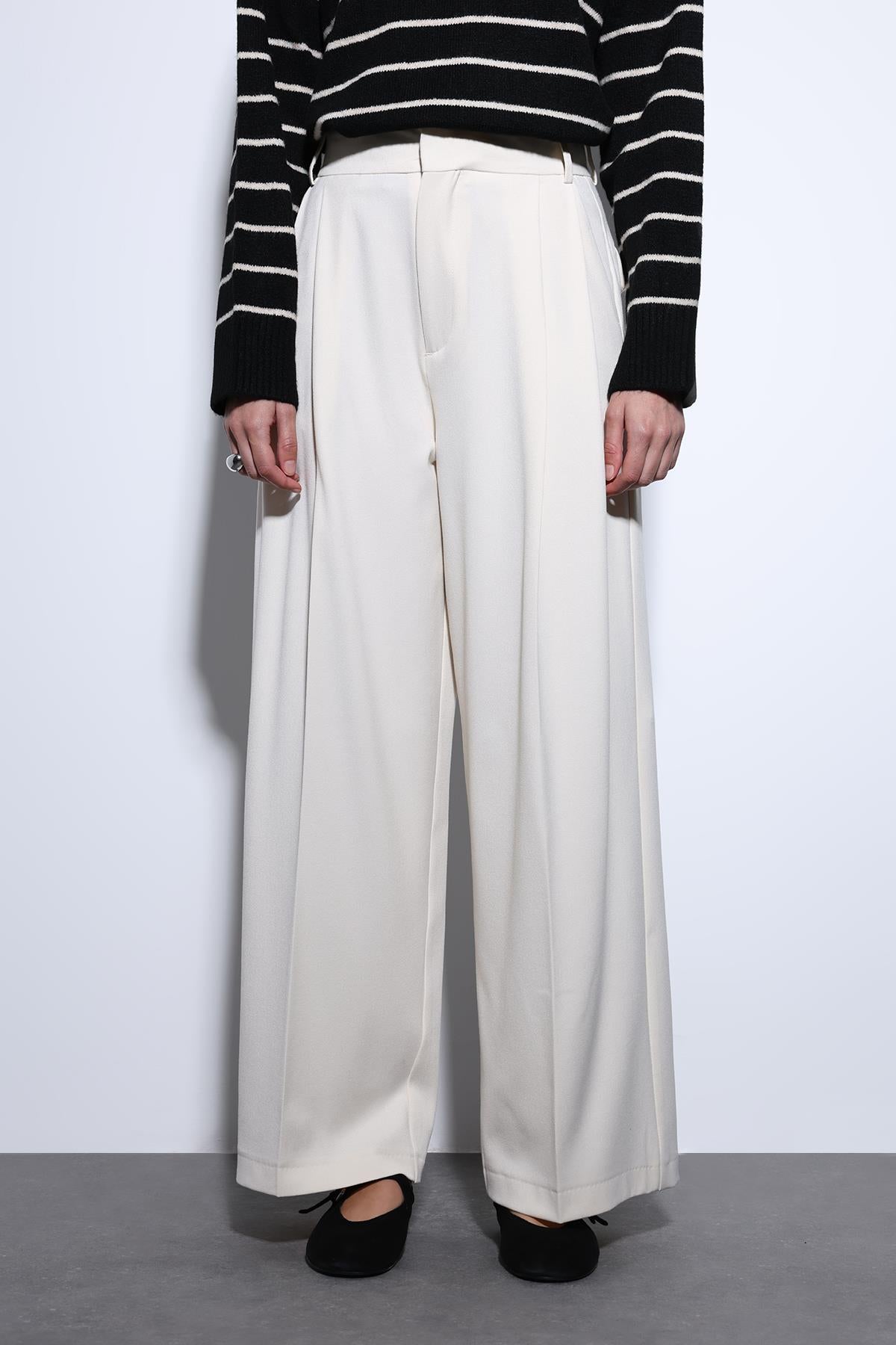 Antioch-Ekru Pileli Palazzo Kadın Pantolon-Kumaş Pantolon-4-Milagron.com