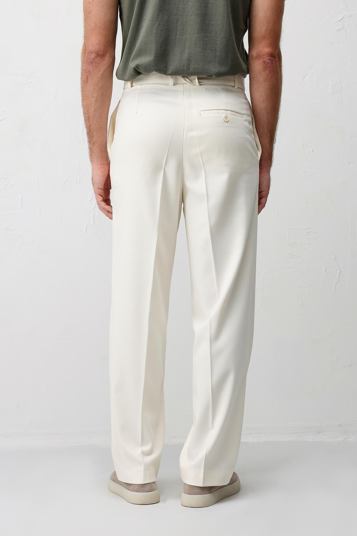 Antioch Ekru Relaxed Fit Kemerli Erkek Pantolon
