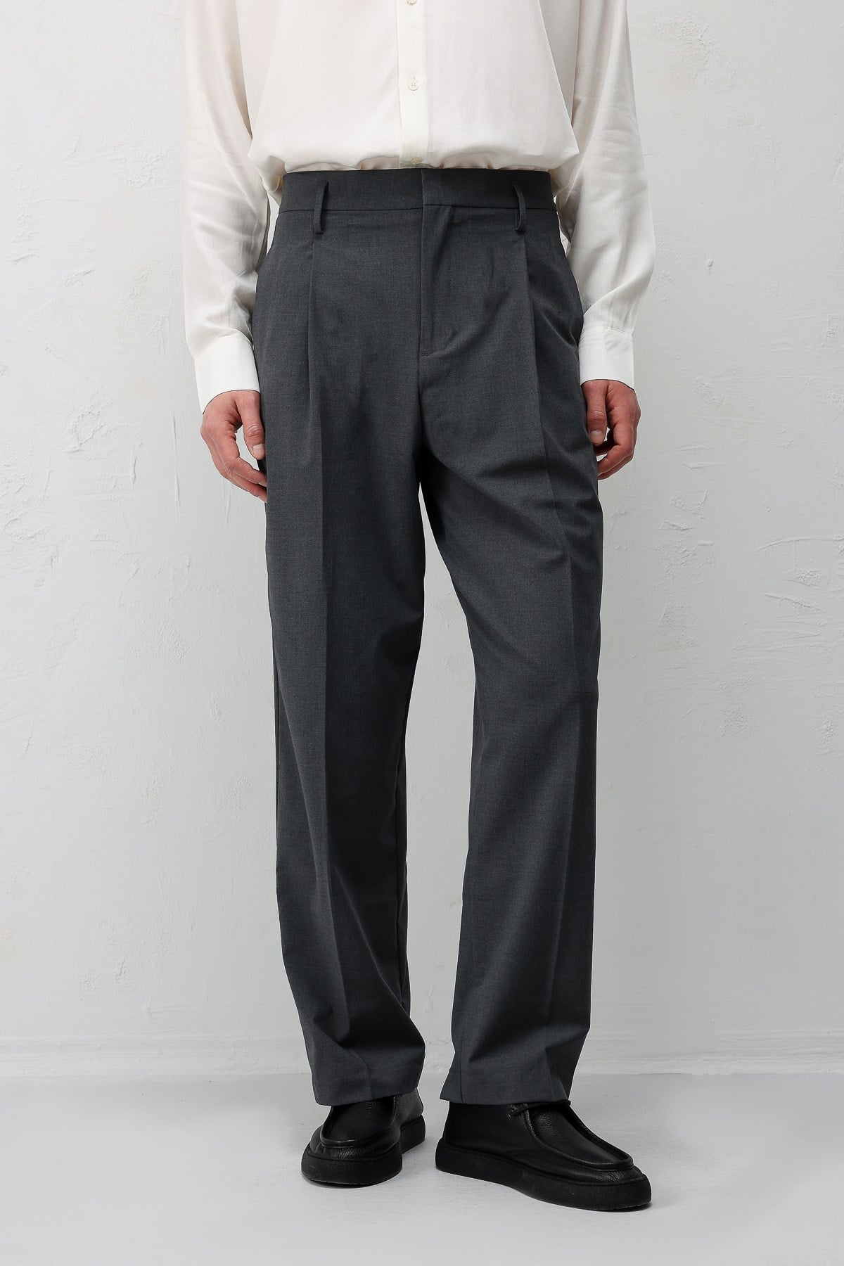 Antioch Gri Relaxed Fit Pileli Erkek Pantolon