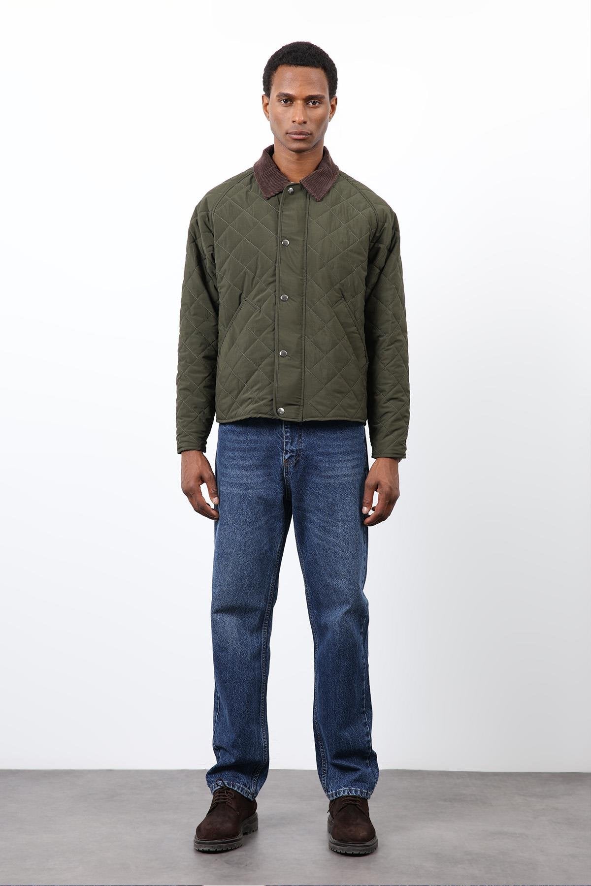 Antioch-Haki Kontrast Yaka Baklava Desenli Erkek Mont-Mont-4-Milagron.com