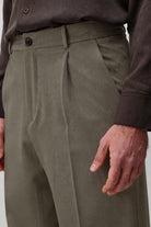 Antioch Haki Relax Fit Pilili Erkek Pantolon