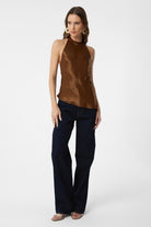 Antioch-Kahve Asimetrik Saten Sırt Dekolteli Kadın Top-Top-2-Milagron.com