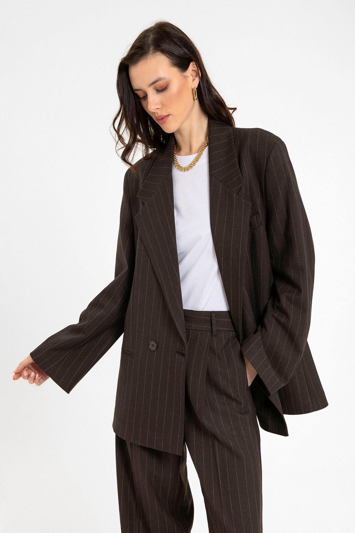 Antioch-Kahve Kadın çizgili Oversize Blazer Ceket-Blazer Ceket-2-Milagron.com