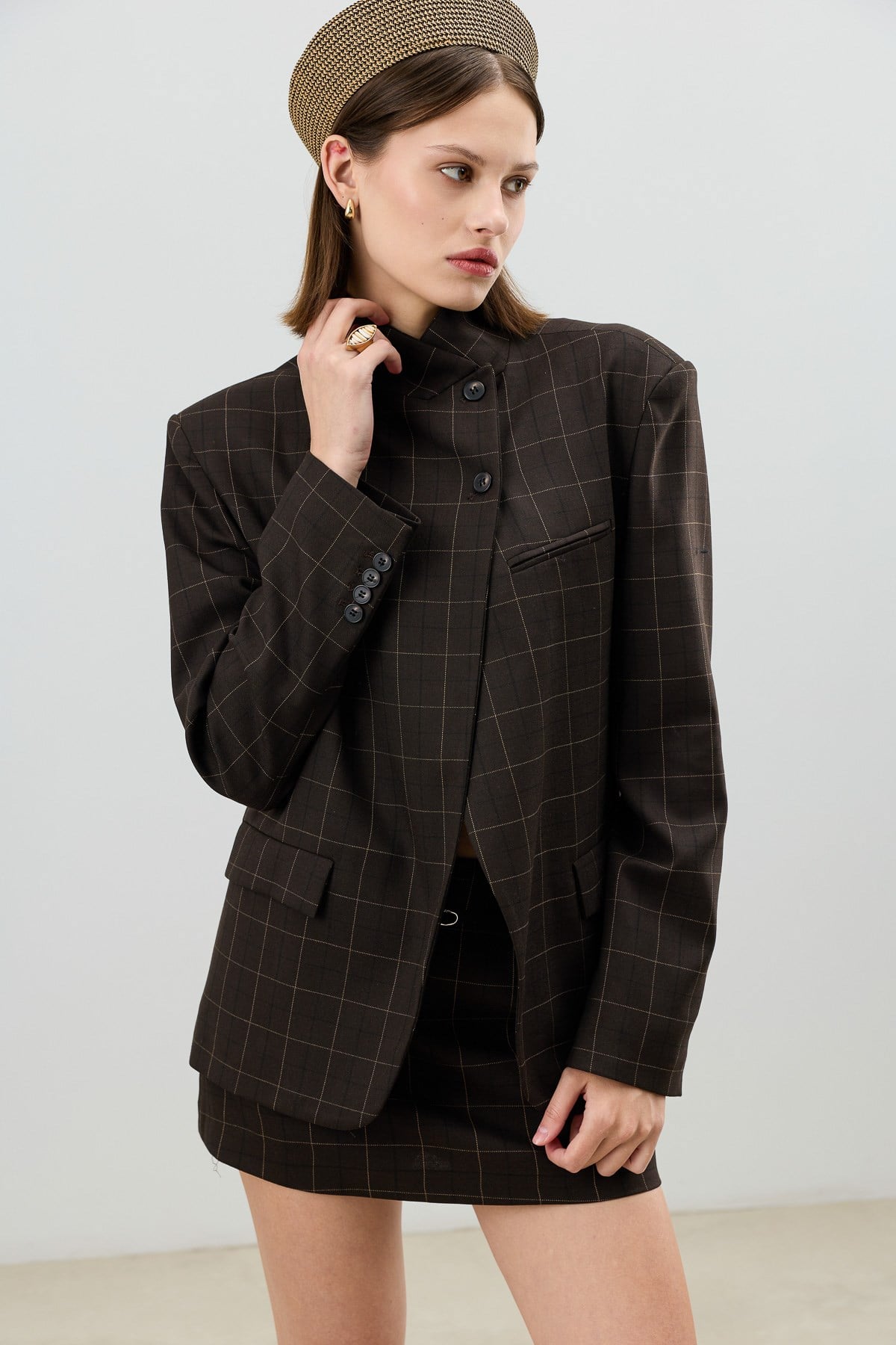 Antioch Kahve Kareli Dik Yaka Kadın Blazer Ceket