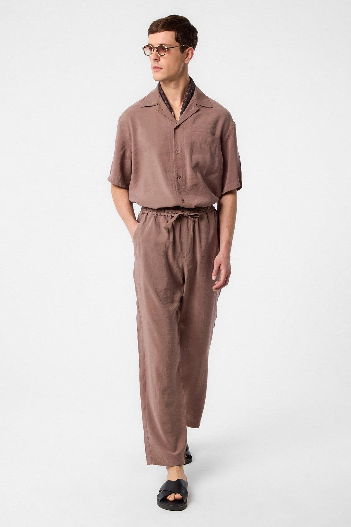 Antioch-Kahve Relaxed Erkek Jogger Pantolon-Kumaş Pantolon-2-Milagron.com