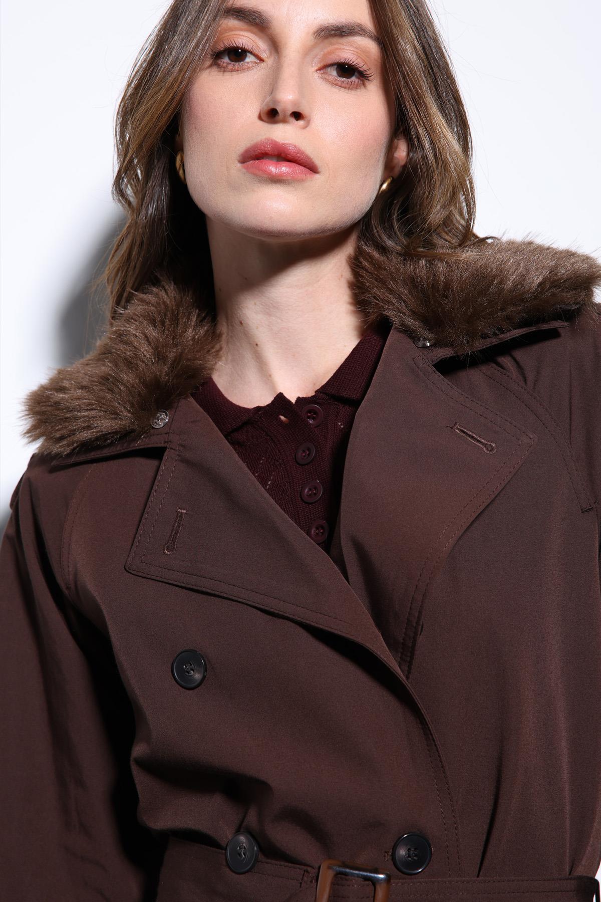 Antioch-Kahve Suni Kürklü Yaka Kadın Trençkot-Trençkot-8-Milagron.com