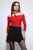 Antioch-Kırmızı Açık Omuz Detaylı Top-Top-3-Milagron.com