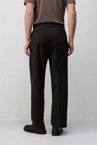 Antioch Koyu Kahve Pileli Relaxed Fit Erkek Pantolon