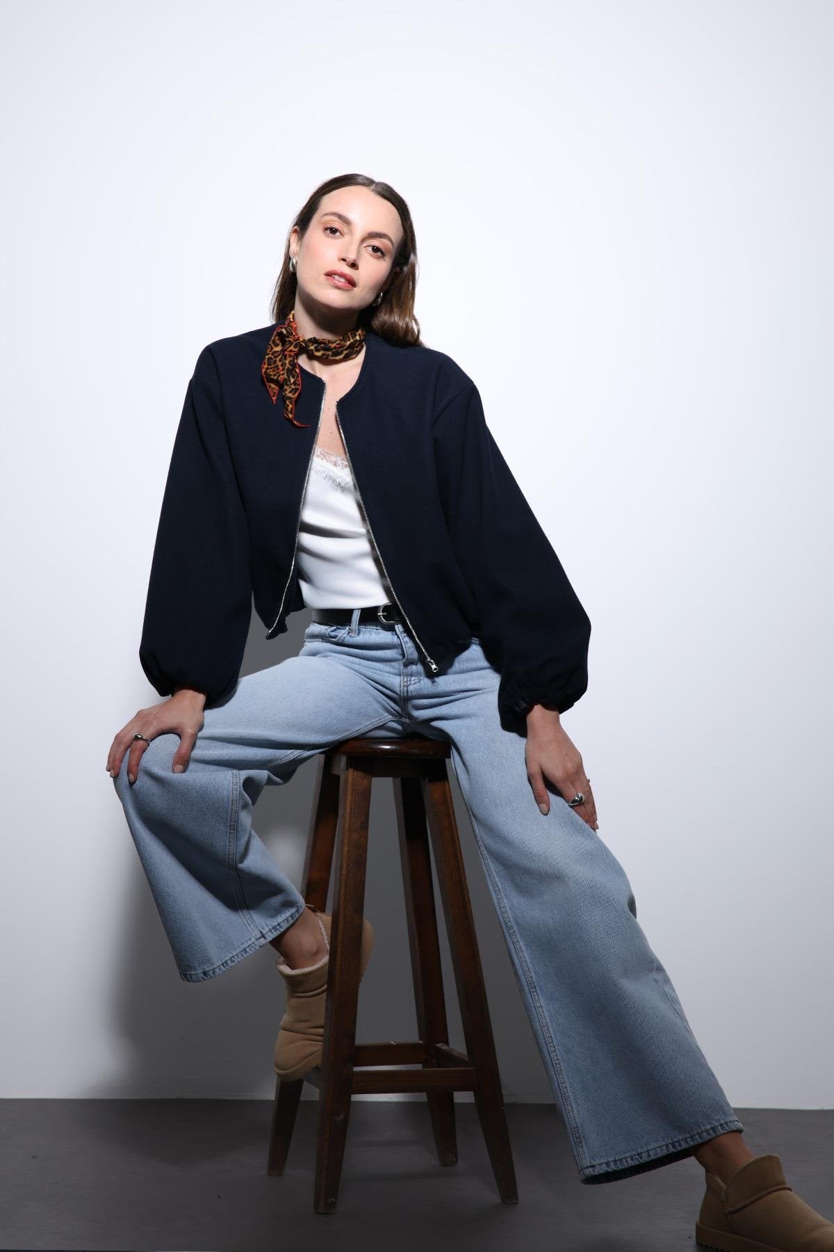 Antioch-Lacivert Bel Lastikli Crop Kadın Mont-Mont-1-Milagron.com