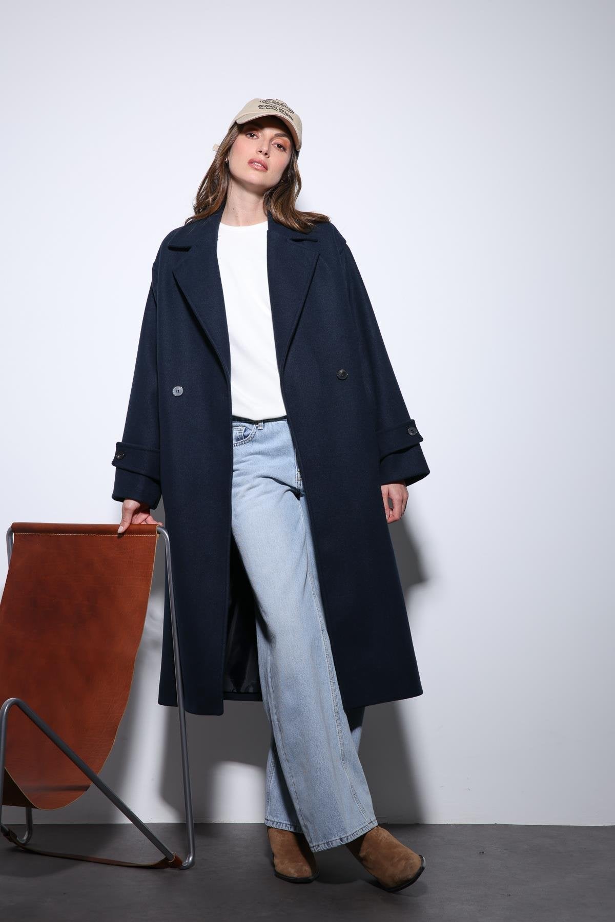 Antioch-Lacivert Kadın Yumuşak Dokulu Oversize Kruvaze Kaban-Kaban-1-Milagron.com