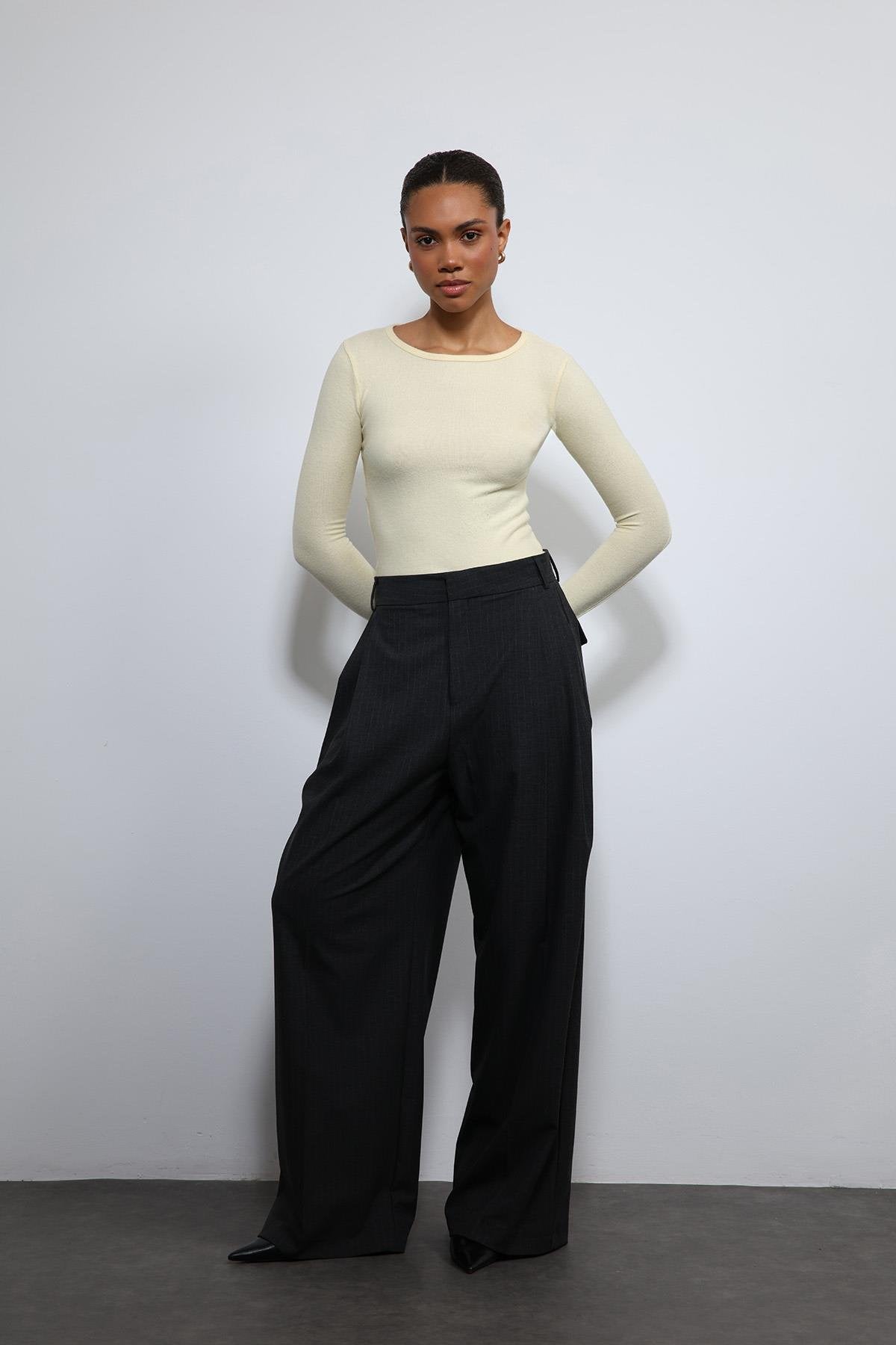 Antioch-Sarı Basic Uzun Kollu T Shirt-T-Shirt-1-Milagron.com