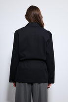 Antioch-Siyah Ayarlanabilir Bele Sahip Kısa Trençkot-Trençkot-11-Milagron.com