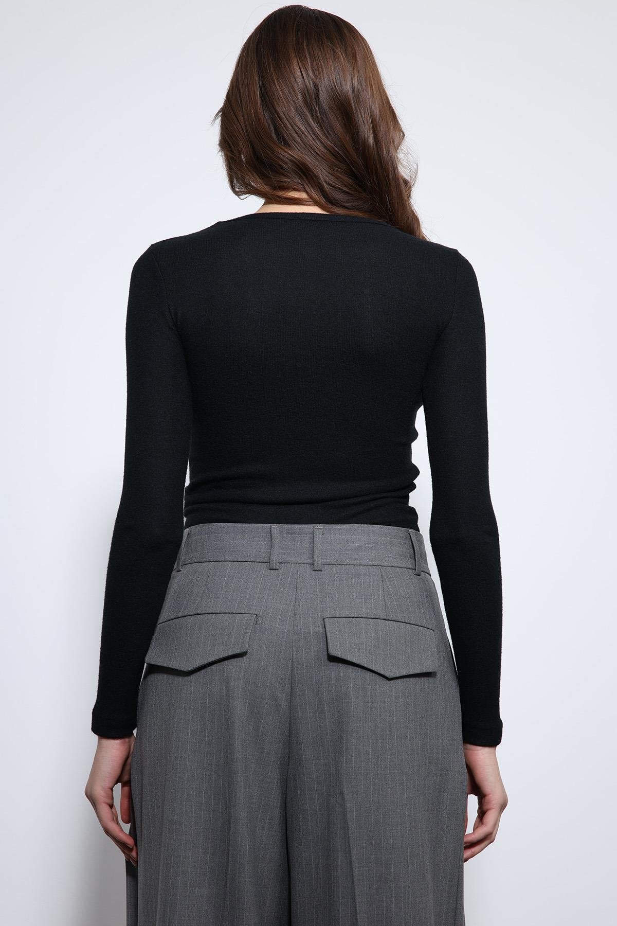 Antioch-Siyah Basic Uzun Kollu T Shirt-T-Shirt-5-Milagron.com