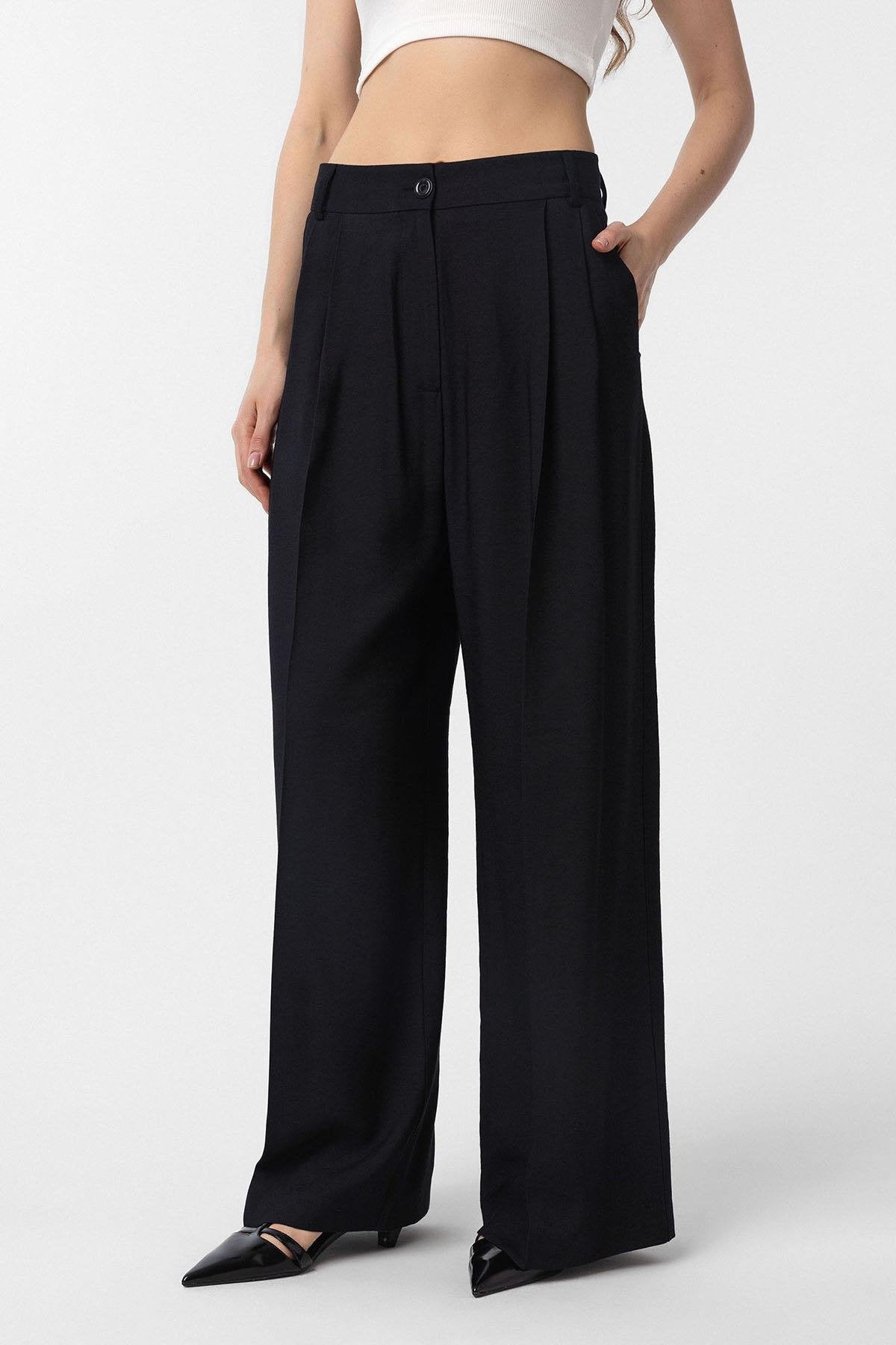 Antioch-Siyah Çift Pilili Kadın Pantolon-Kumaş Pantolon-1-Milagron.com