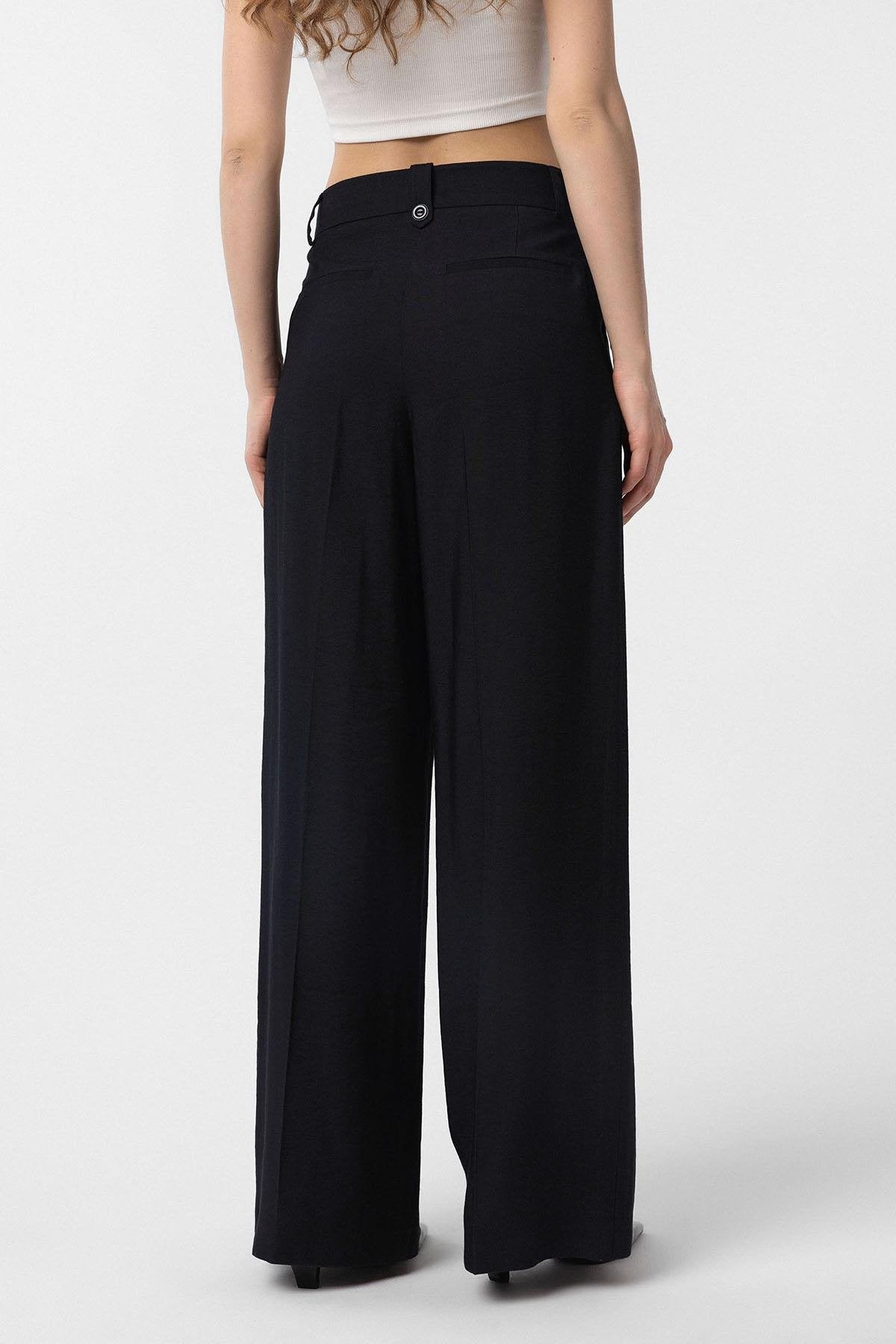 Antioch-Siyah Çift Pilili Kadın Pantolon-Kumaş Pantolon-4-Milagron.com