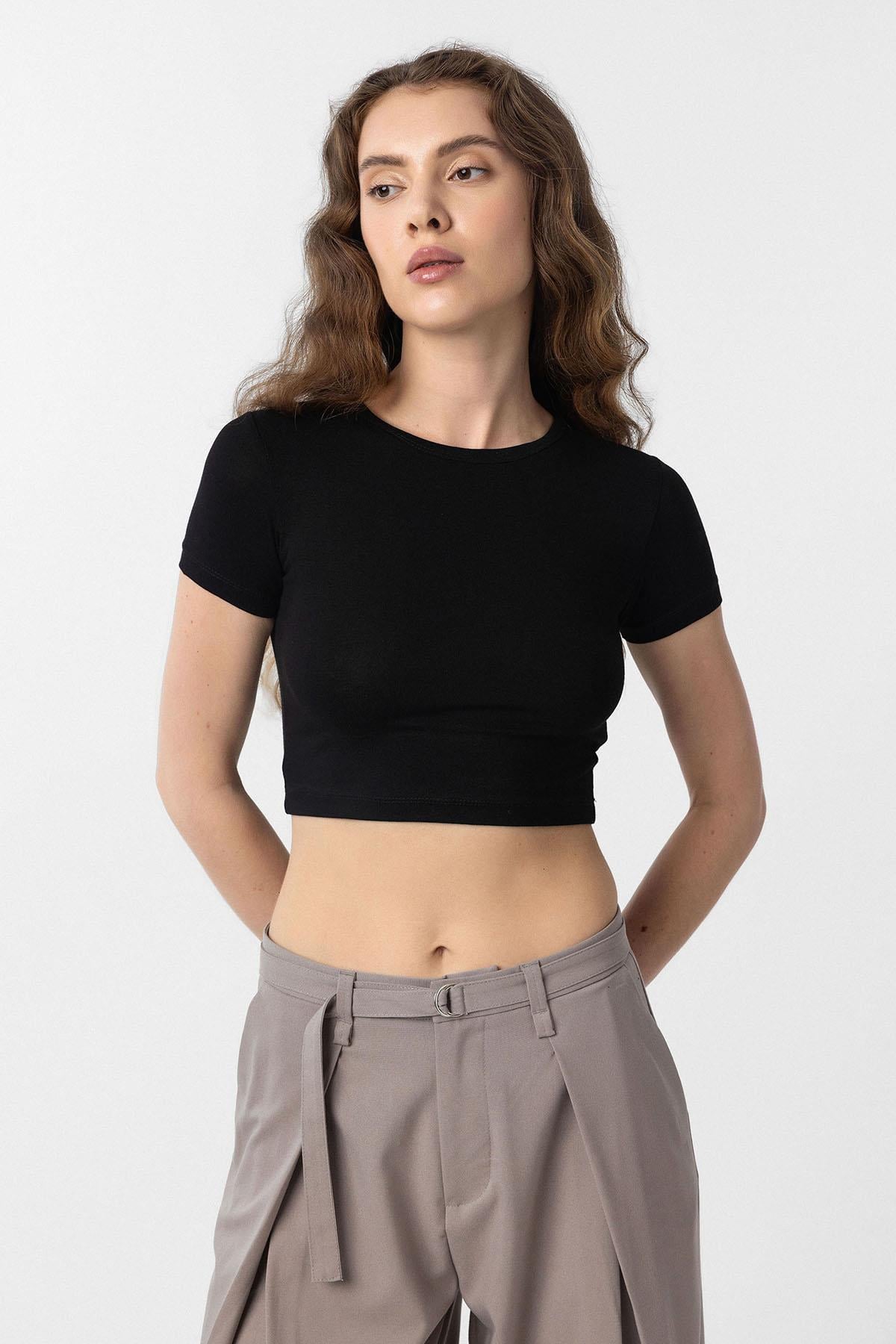 Antioch Siyah Crop Kadın T-Shirt