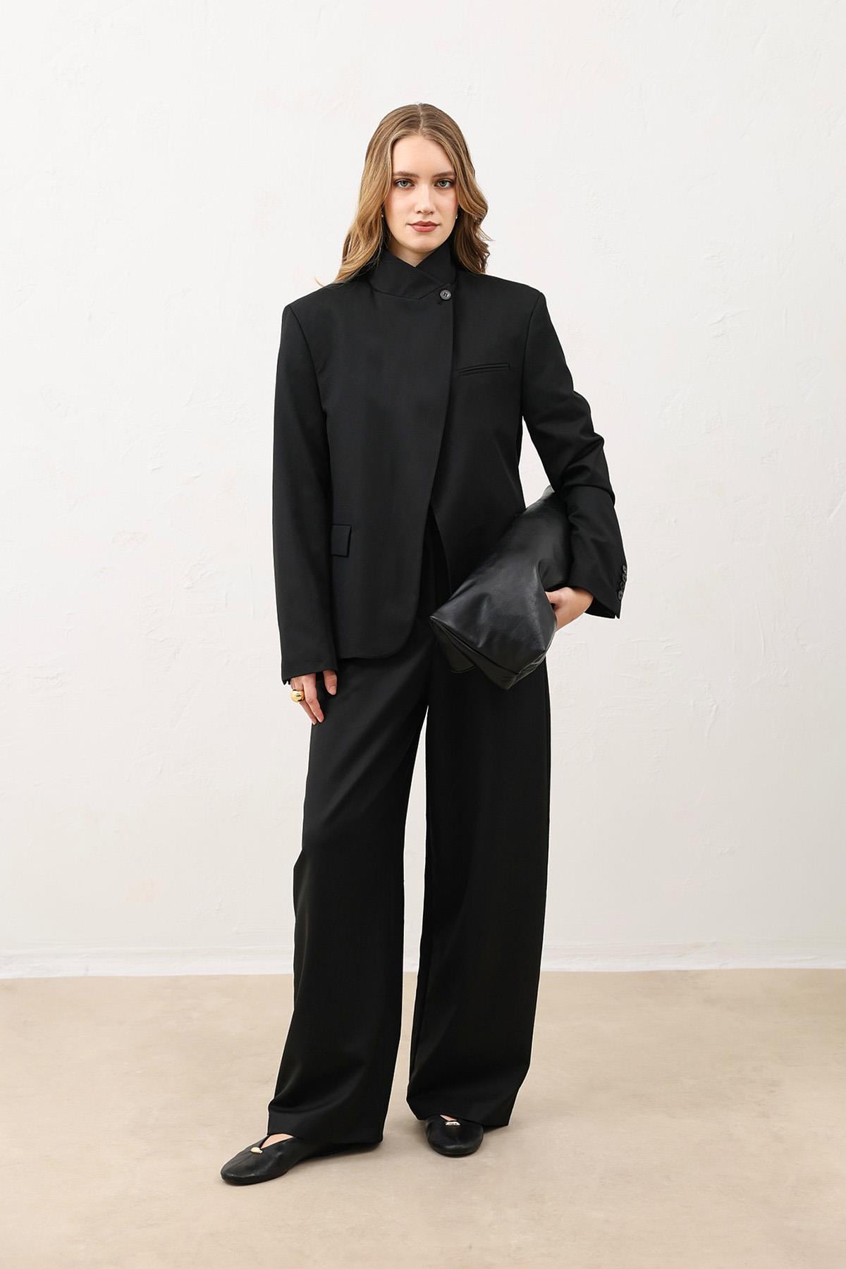 Antioch Siyah Dik Yaka Kadın Blazer Ceket