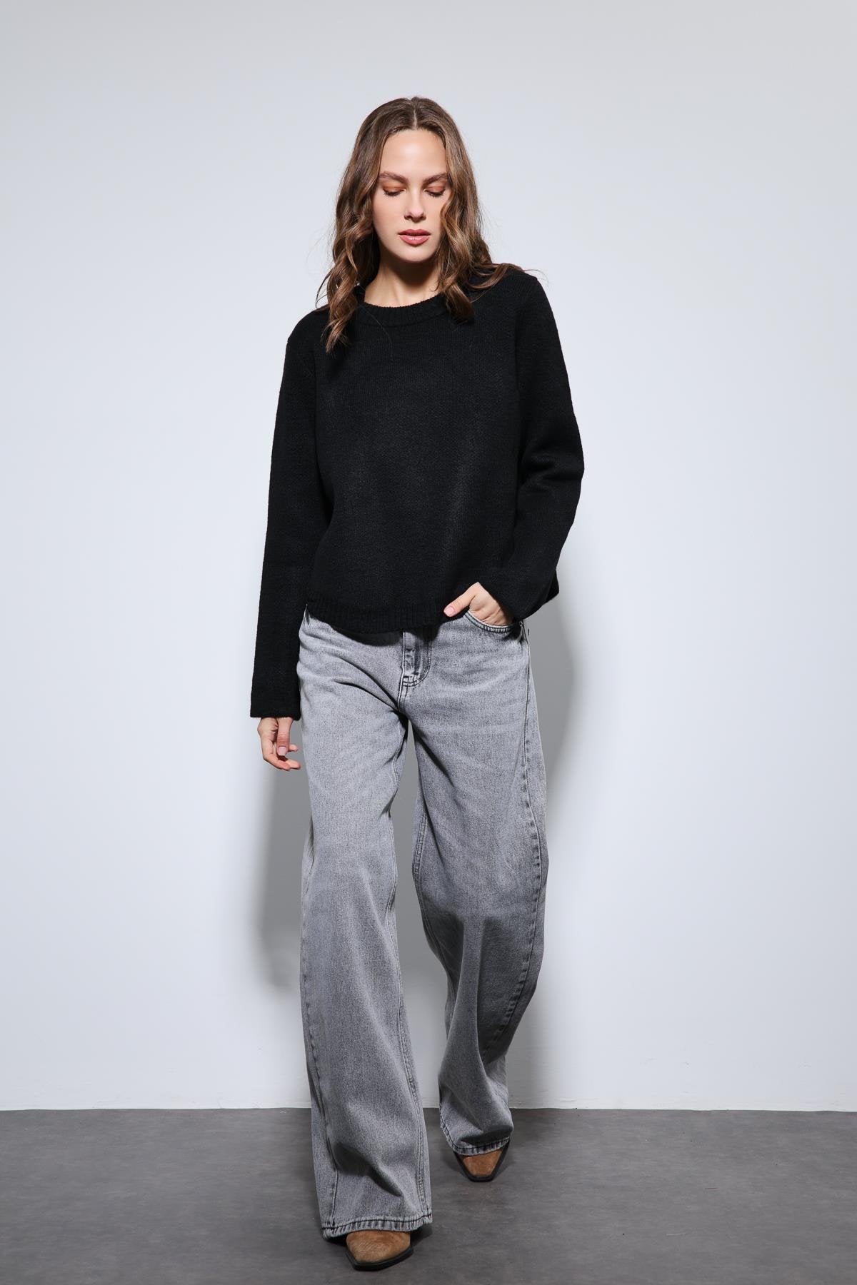 Antioch-Siyah Düğme Detaylı Triko Kazak-Kazak-2-Milagron.com