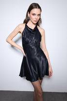 Antioch-Siyah Halter Yaka Saten Kısa Elbise-Elbise-4-Milagron.com