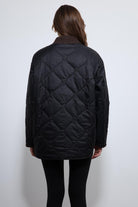 Antioch-Siyah Kontrast Yaka Desenli Mont-Mont-6-Milagron.com