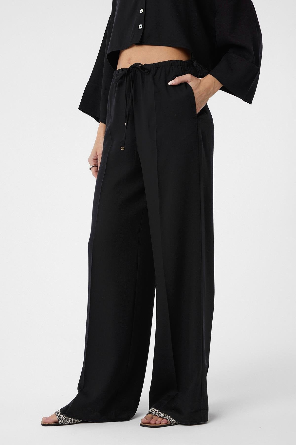 Antioch-Siyah Relaxed Kadın Pantolon-Kumaş Pantolon-1-Milagron.com