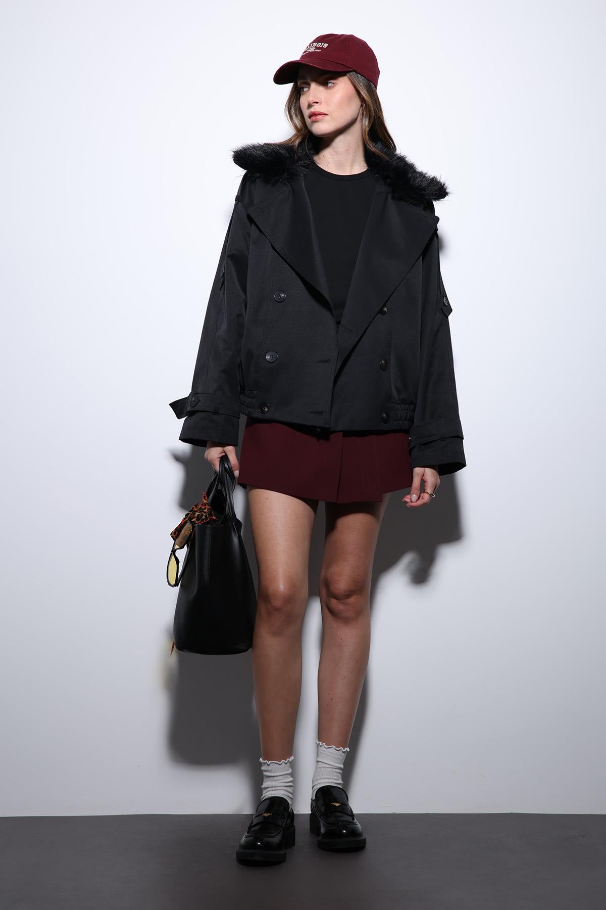 Antioch-Siyah Suni Kürklü Kısa Kadın Trençkot-Trençkot-6-Milagron.com