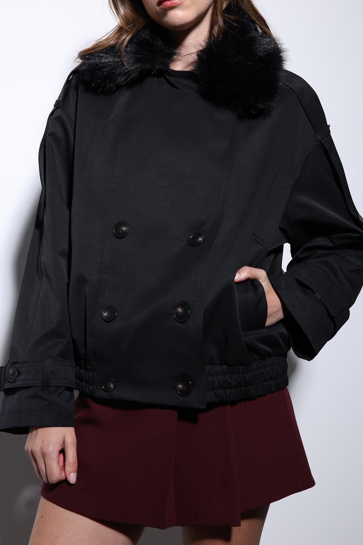 Antioch-Siyah Suni Kürklü Kısa Kadın Trençkot-Trençkot-7-Milagron.com