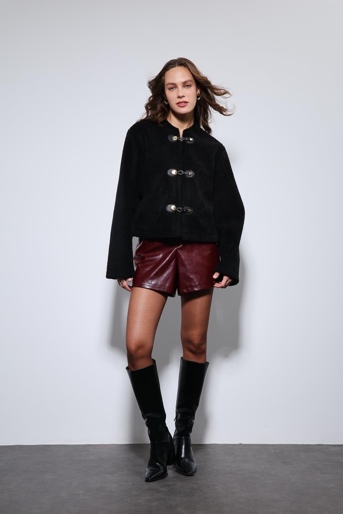 Antioch-Siyah Süslü Düğmeli Suni Kürk Ceket-Ceket-1-Milagron.com