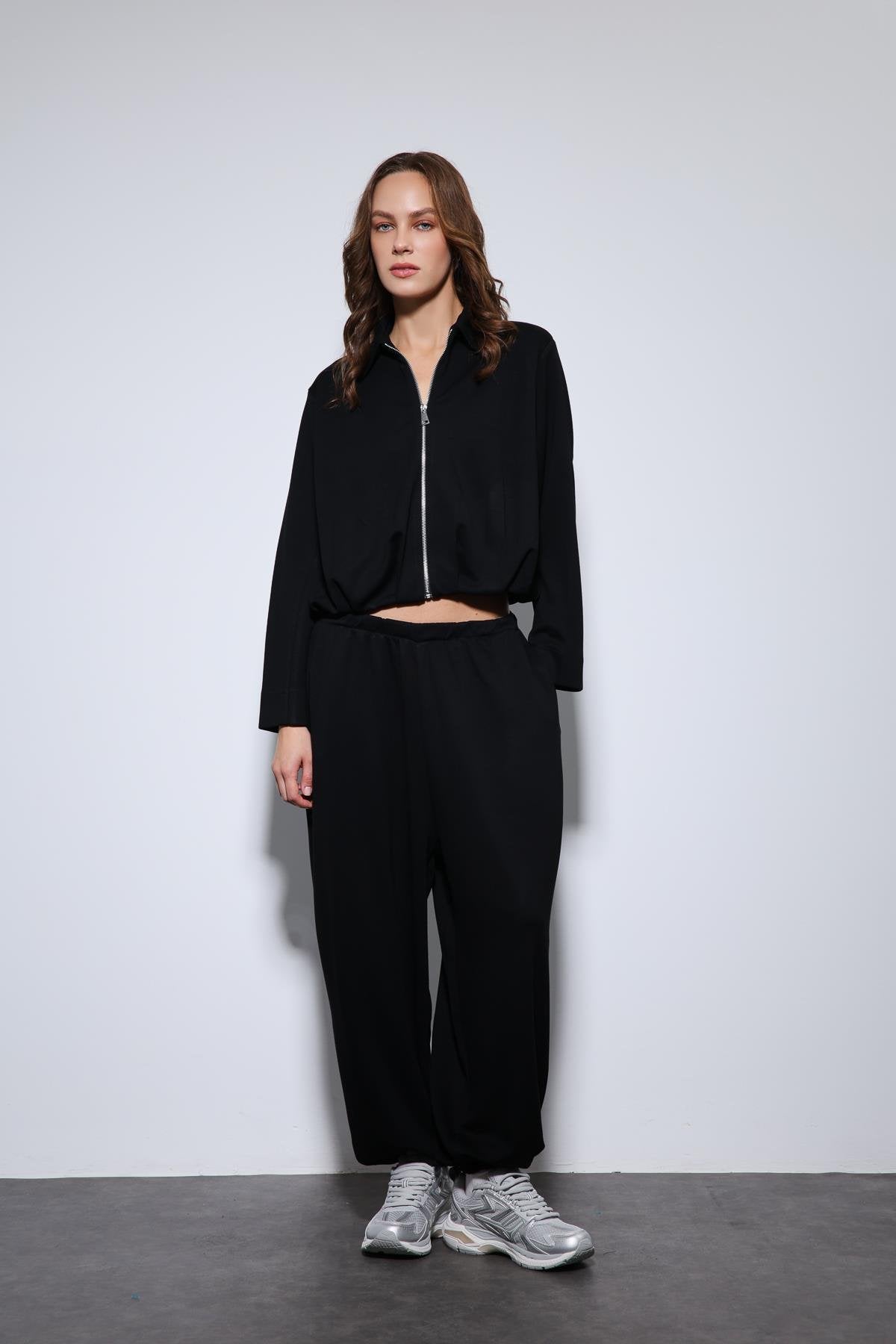 Antioch-Siyah Volümlü Ceket Ve Paça Lastikli Eşofman Takım-Eşofman-3-Milagron.com