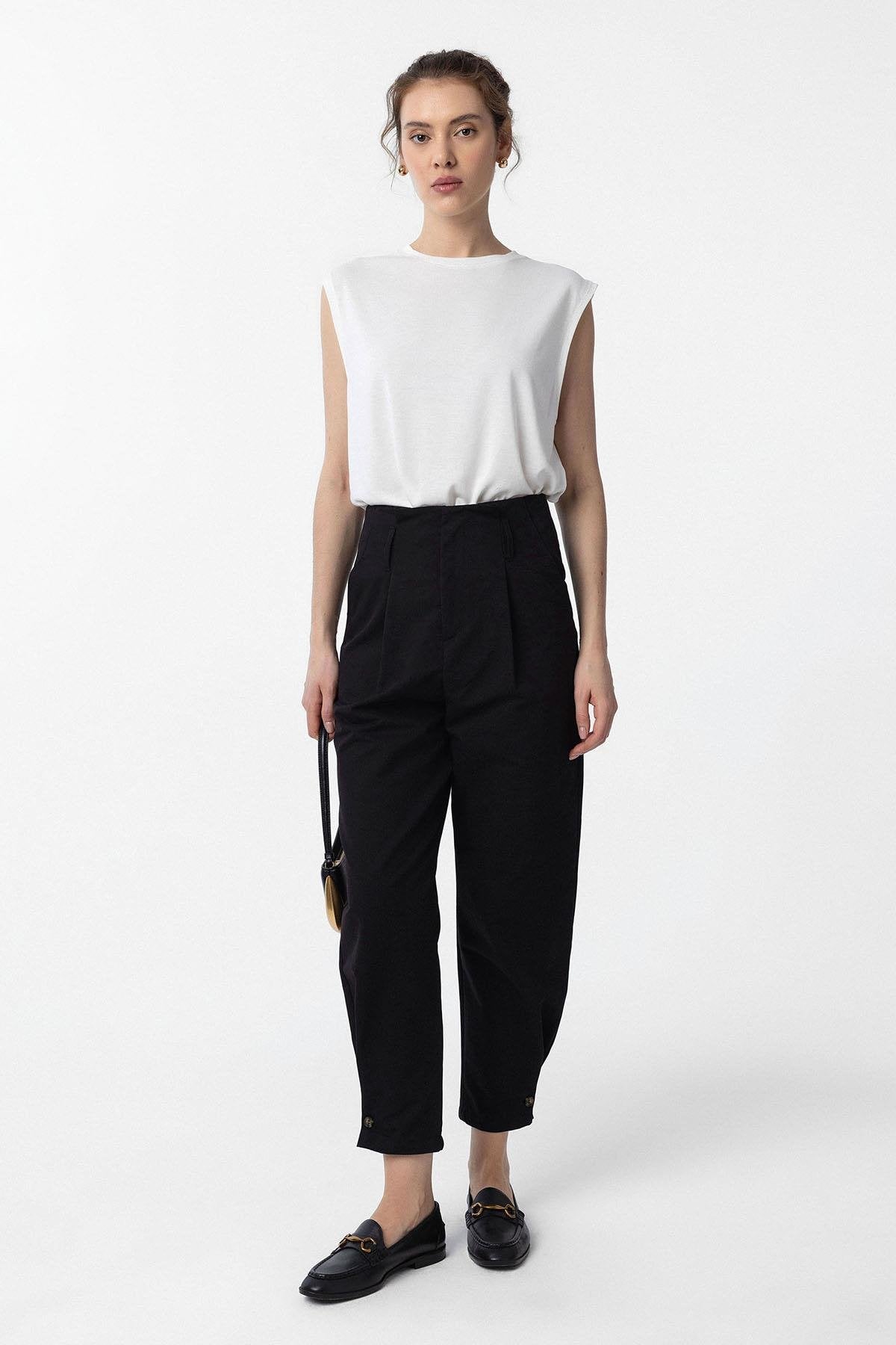 Antioch-Siyah Yüksek Bel Paçası Düğmeli Fit Kadın Pantolon-Kumaş Pantolon-2-Milagron.com