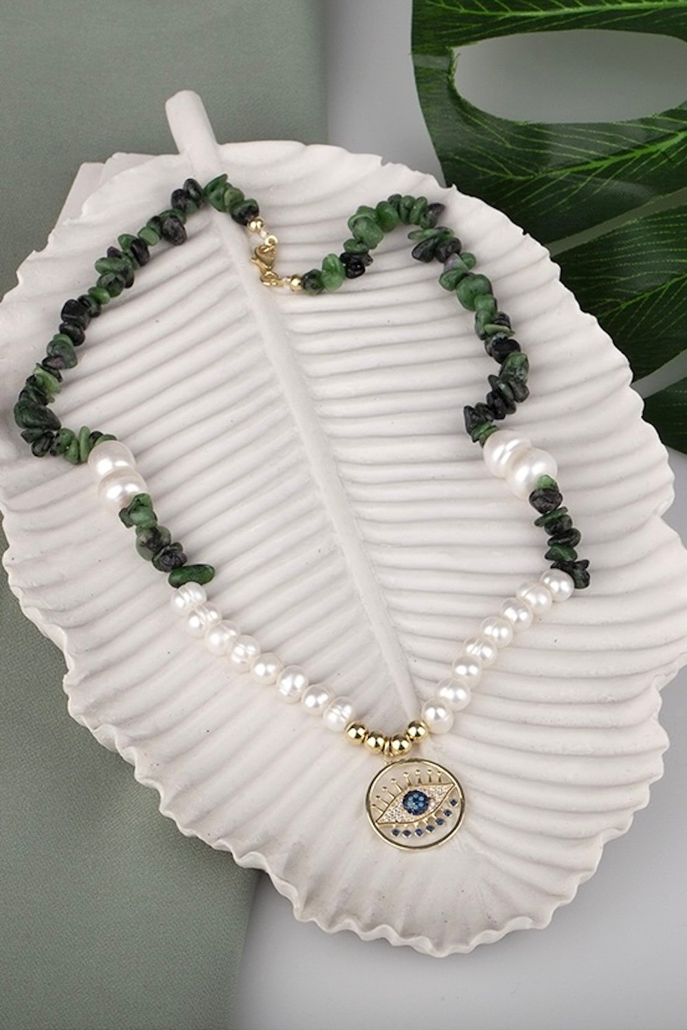 Arven’s World by Aylin Işıklı-Anyolit- İnci̇- Göz Kolye-Kolye-4-Milagron.com