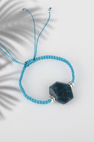 Arven’s World by Aylin Işıklı-Apati̇t Örme Bi̇lekli̇k-Bileklik-1-Milagron.com