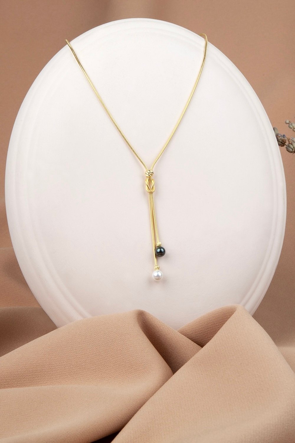 Arven’s World by Aylin Işıklı-Aşk Büyüsü Kolye-Kolye-2-Milagron.com