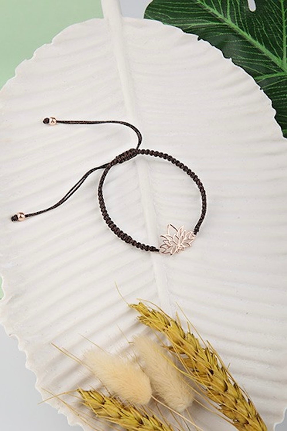 Arven’s World by Aylin Işıklı-Lotus Çi̇çeği̇ Bi̇lekli̇k-Bileklik-2-Milagron.com