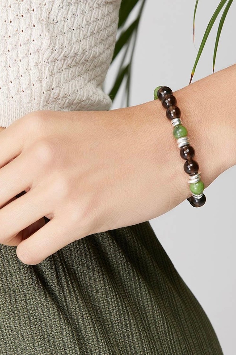 Arven’s World by Aylin Işıklı-Stres Bi̇lekli̇ği Yeşi̇m / Dumanlı Kuvars-Bileklik-3-Milagron.com