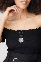 Arven’s World by Aylin Işıklı-Yaşam Çiçeği Kolye-Kolye-2-Milagron.com