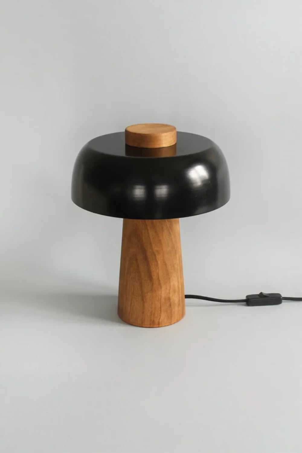 Atolye Store-Ahşap Mantar Masa Lambası Mat Siyah-Masa Lambası-1-Milagron.com