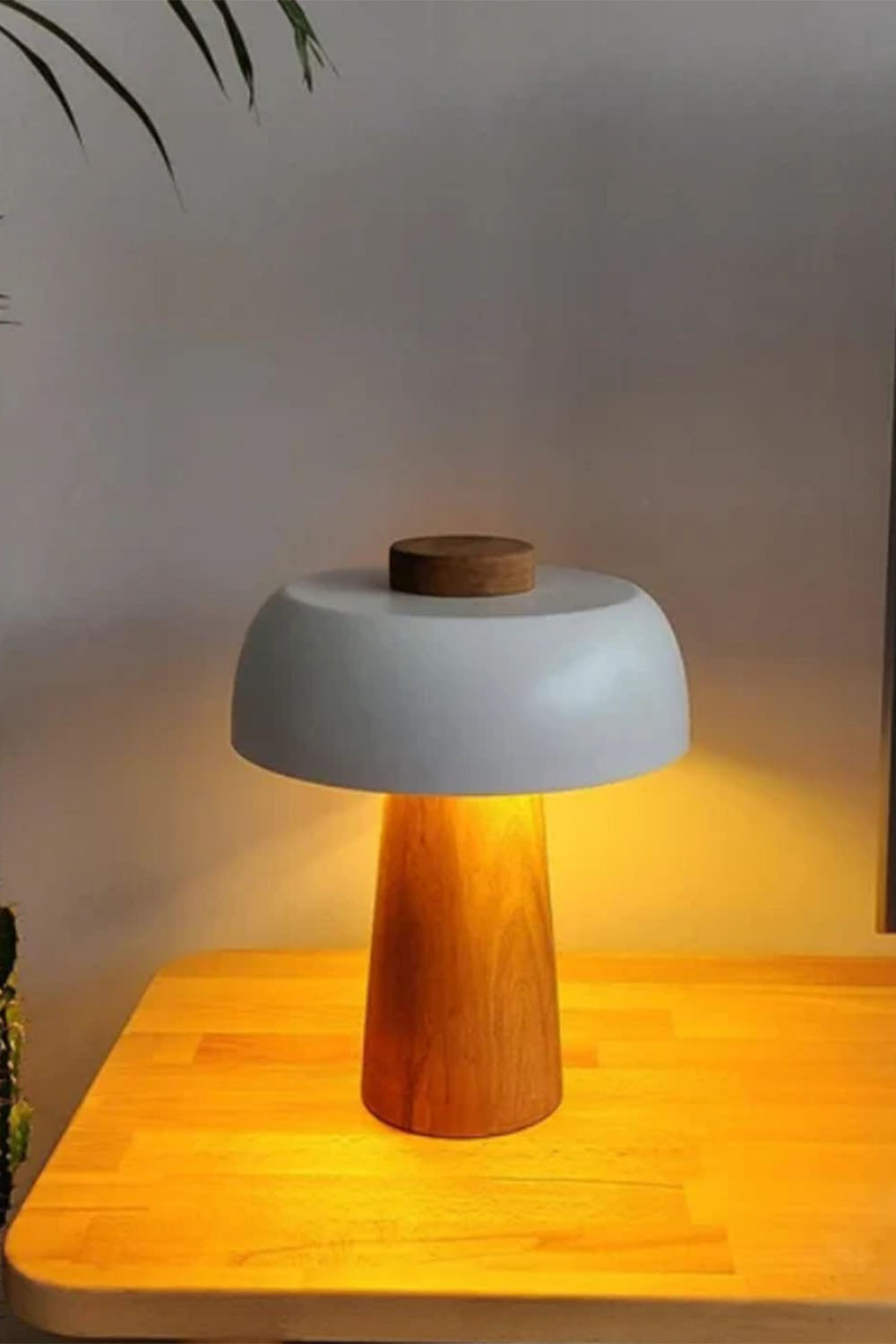 Atolye Store-Ahşap Mantar Masa Lambası Mat Siyah-Masa Lambası-7-Milagron.com