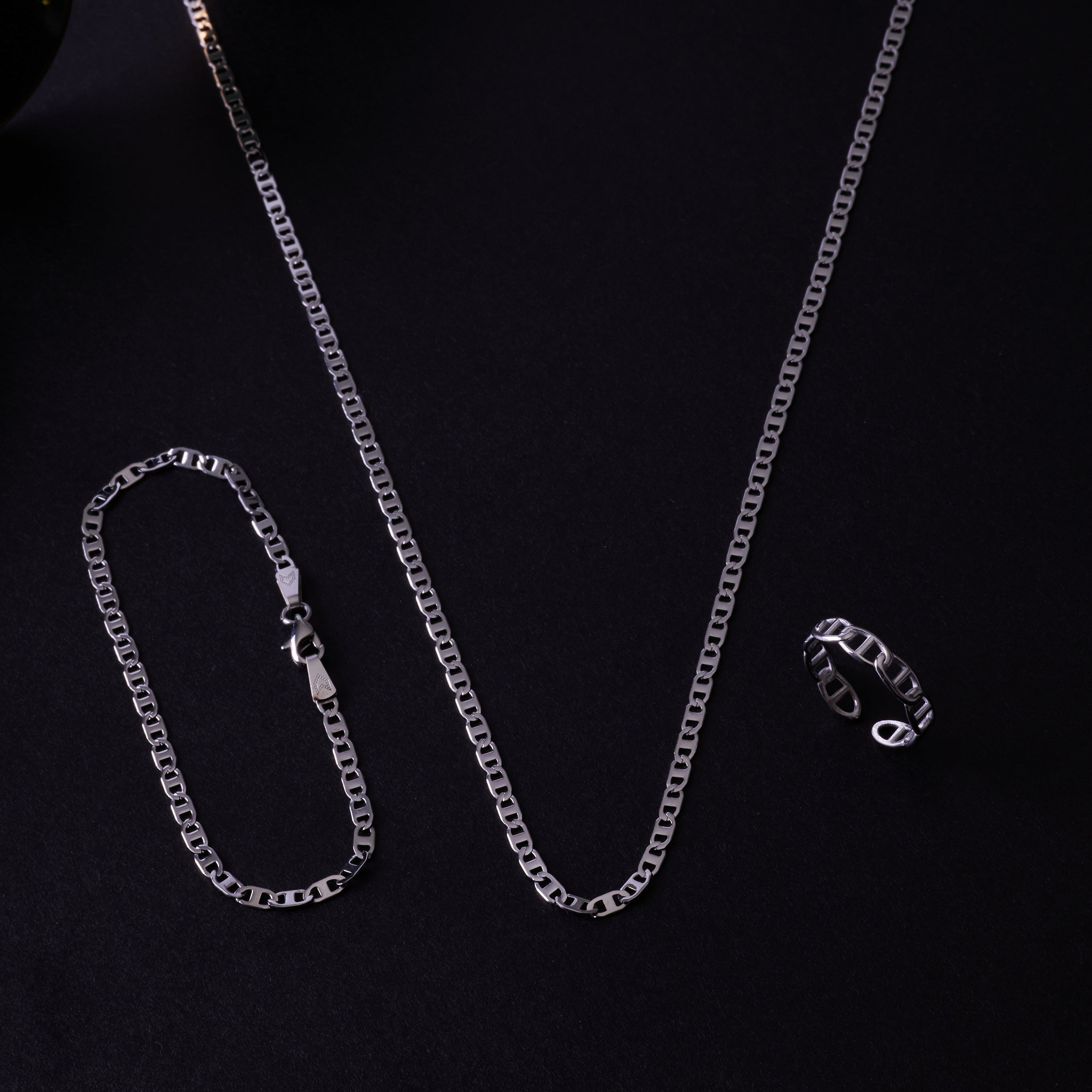 Bar Bracelet In Silver