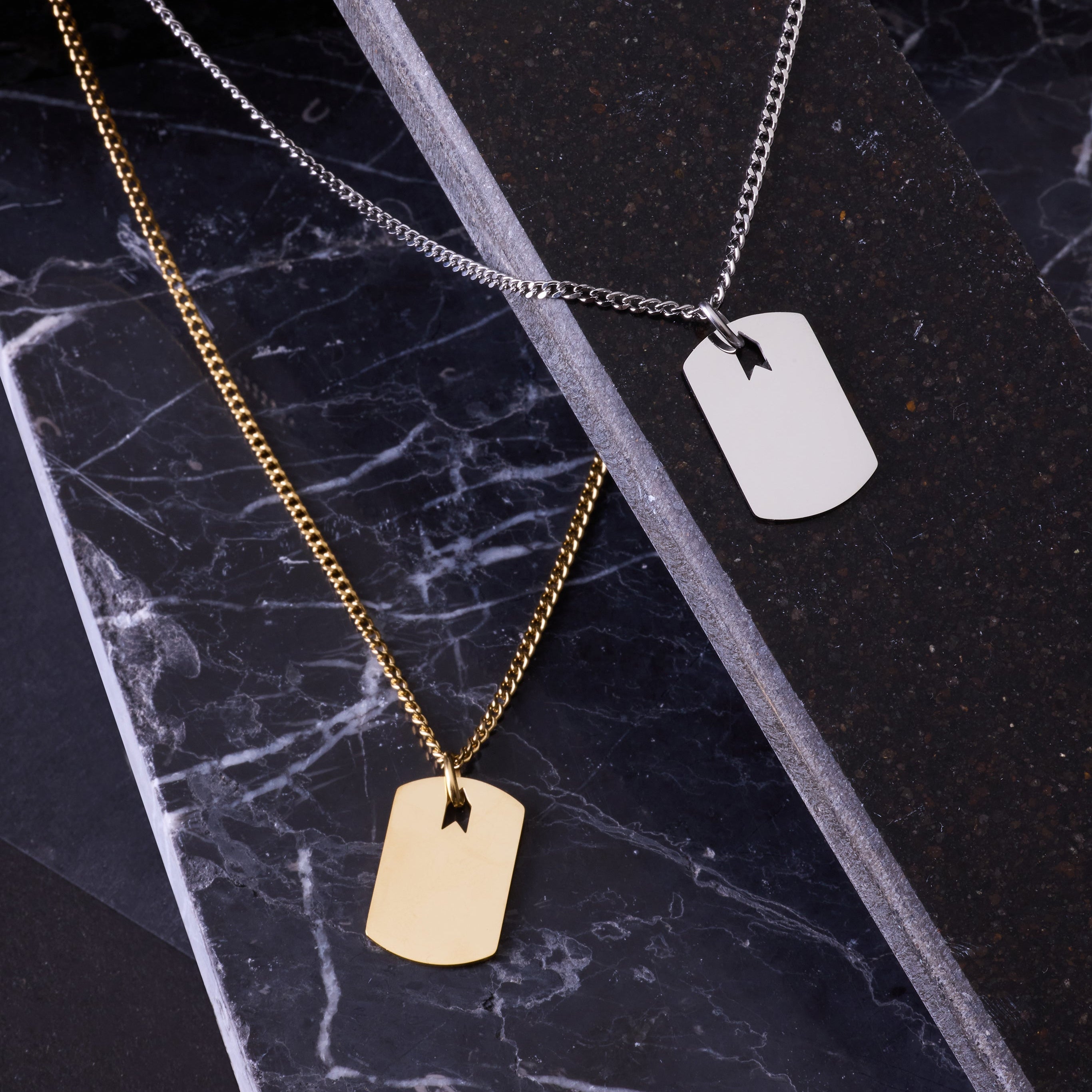 Big Plate Necklace In Gold