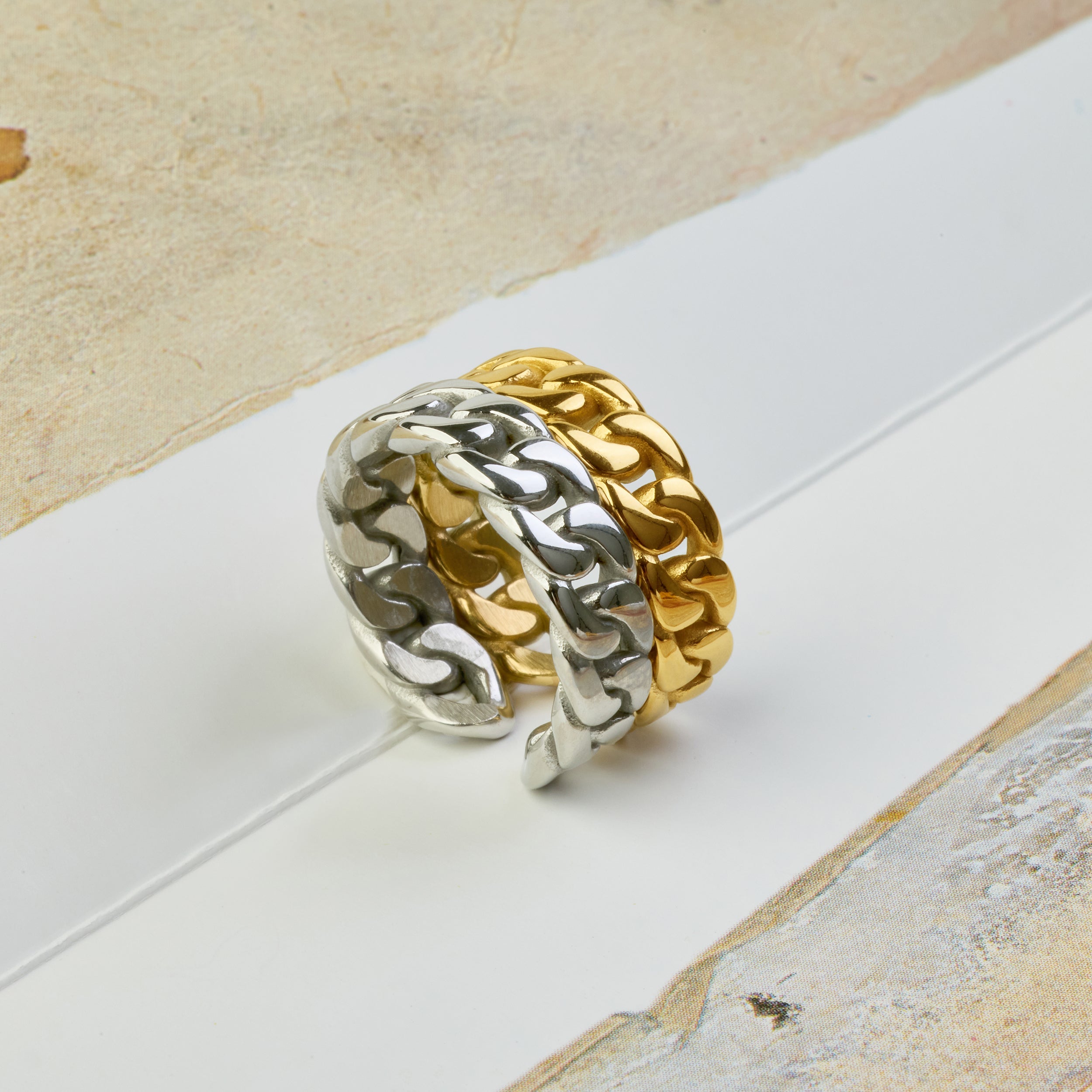 Curb Chain Ring In Silver