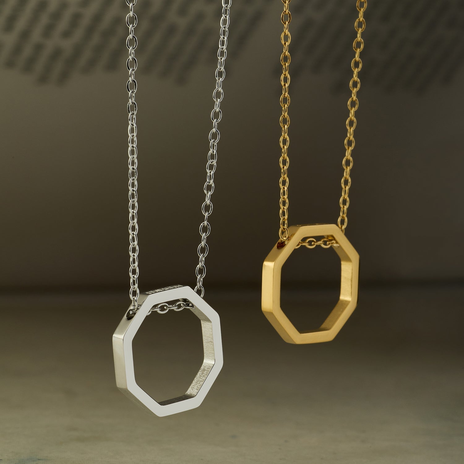 Empty Octagon Necklace In Gold